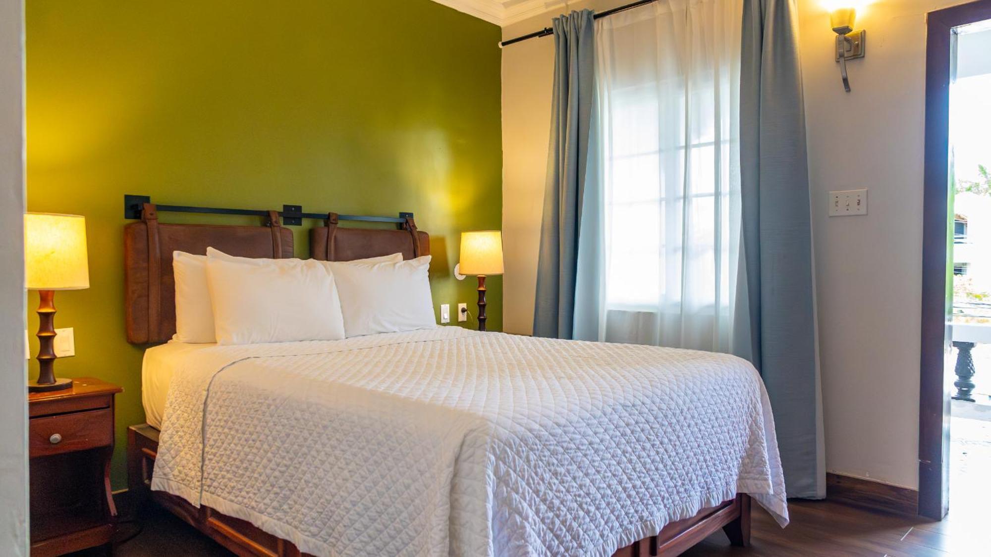 ทราเวลเลอร์ บีช รีสอร์ต Hotel เนกริล ภายนอก รูปภาพ