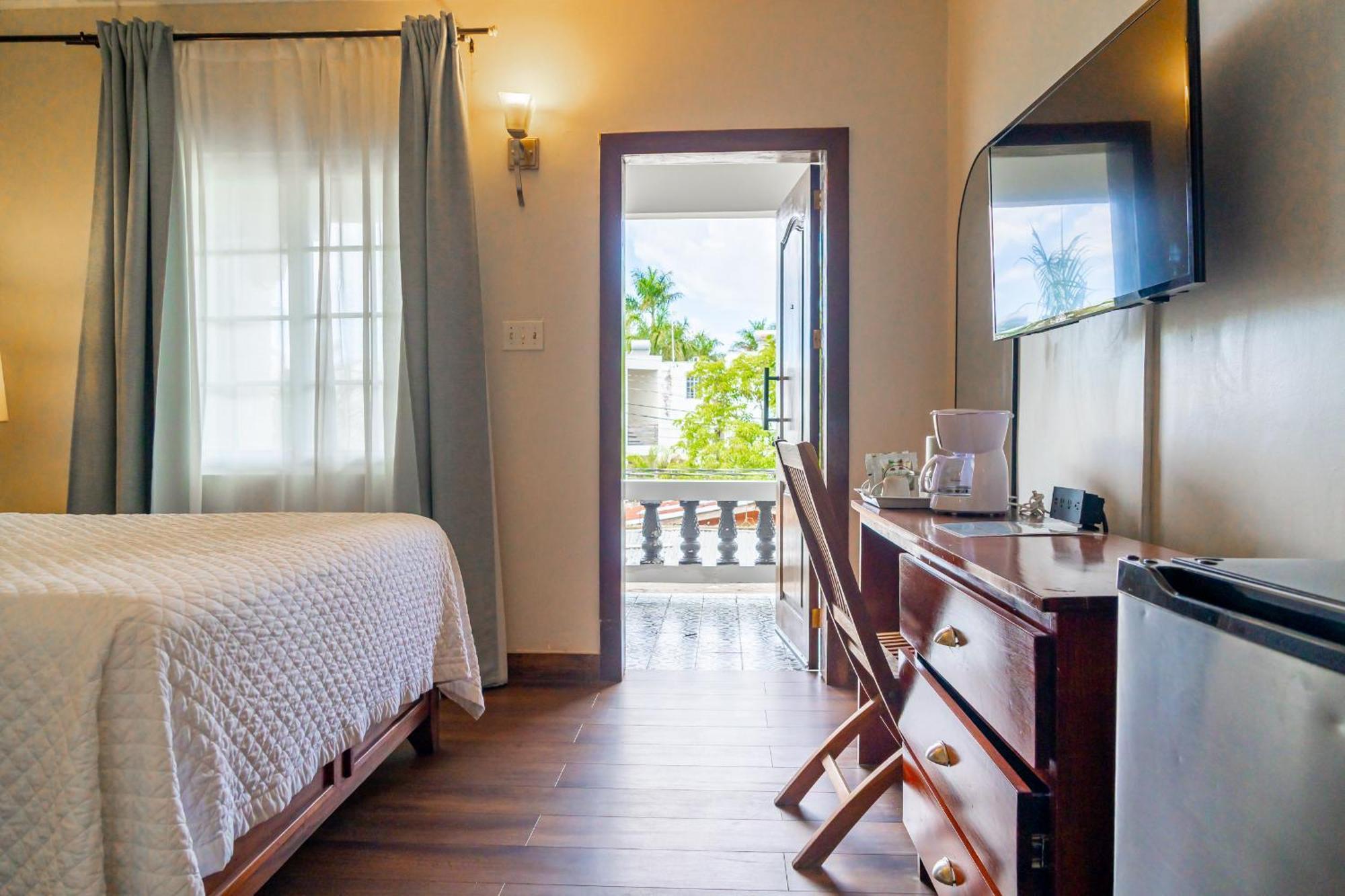 ทราเวลเลอร์ บีช รีสอร์ต Hotel เนกริล ภายนอก รูปภาพ